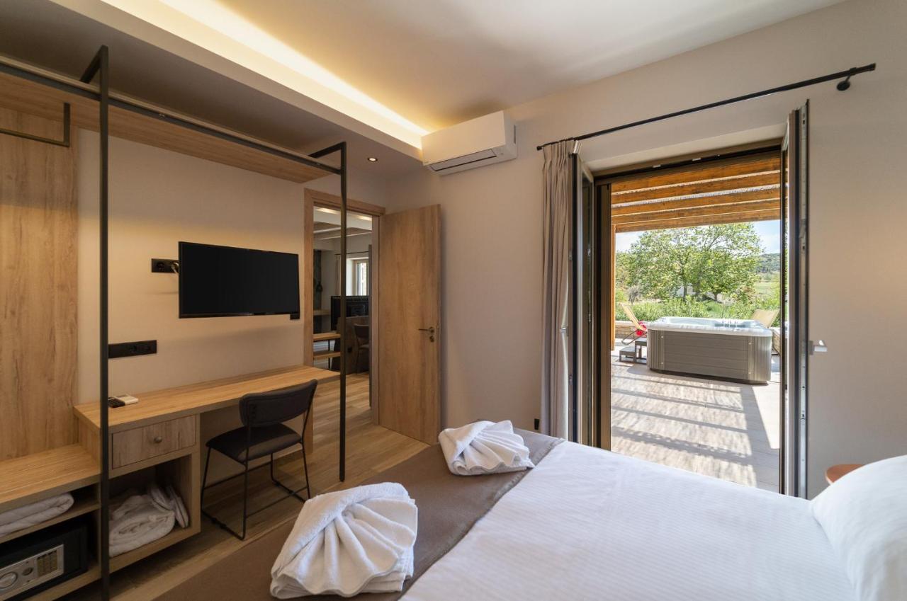 Quinta Essentia Suites Foiníki 外观 照片